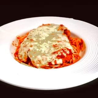 Half Tray Chicken Parmigiana Served with Spaghetti